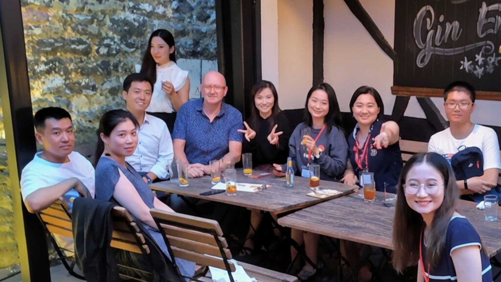 Mentoring versus Coaching